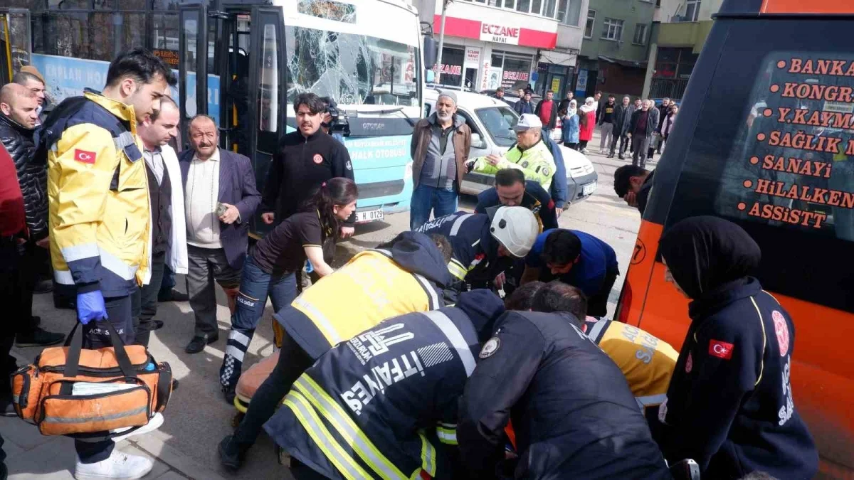 Erzurum’da trafik kazası; 14 yaralı
