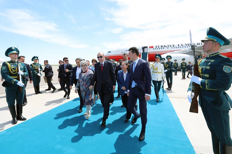 Cumhurbaşkanı Erdoğan, Kazakistan temaslarını sürdürdü